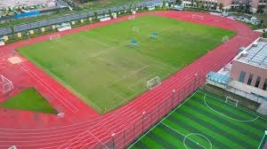 艾顿：我来湖人是填补空缺的，他们长期缺少攻守兼备的大个子